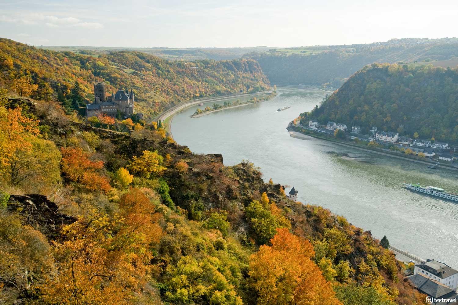 Rhein in Flammen, el mayor espectáculo pirotécnico estival en Europa - Viñedos y Castillo