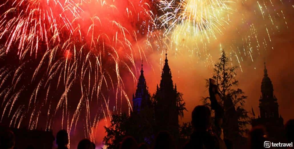 Fuegos del Apóstol la noche del 24 de julio