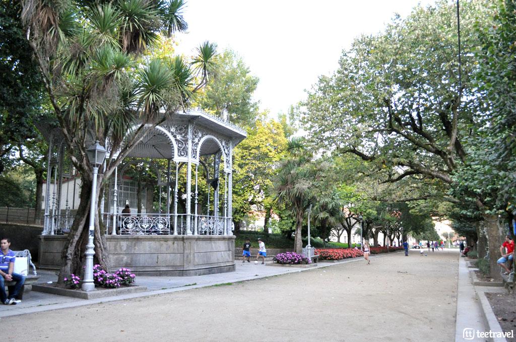 Dos Parques Importantes en Santiago de Compostela - La Alameda