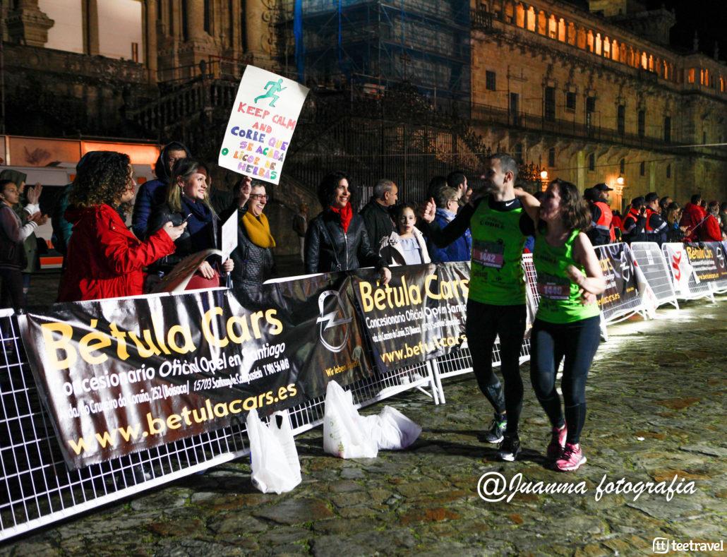 Numerosas personas se acercaron a animar a los participantes de la carrera - ©Juanma Fotografía