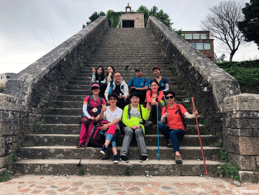 Camino Francés: Patrimonio de la Humanidad - Peregrinos en Portomarín