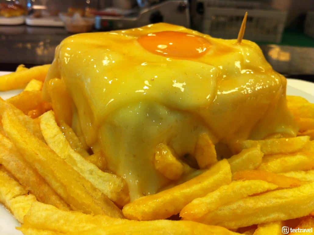 Gastronomía en el Camino Portugués:Franchesina by Jeremy Keith