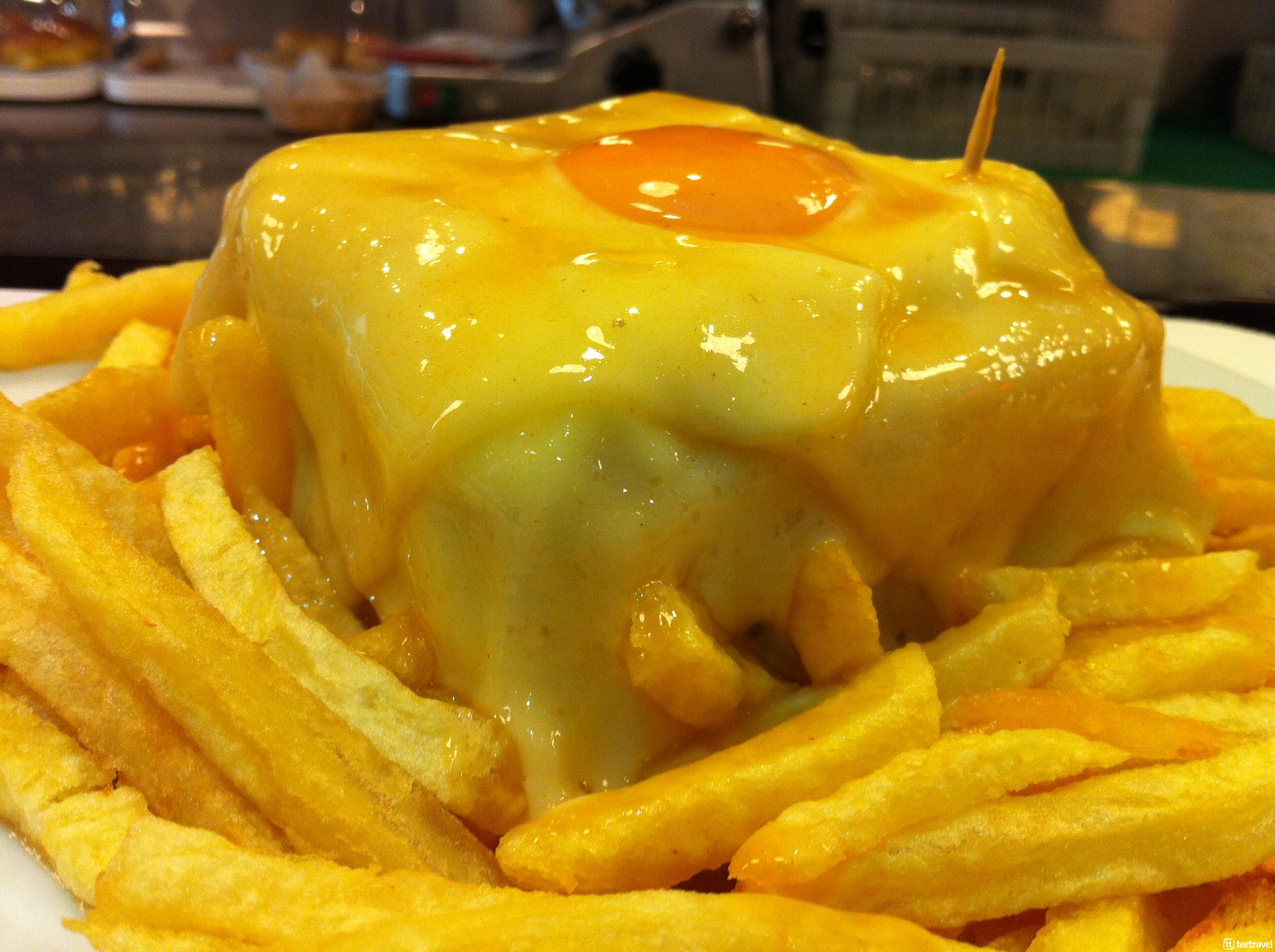 Plato Típico de Portugal: Francesinha by Jeremy Keith