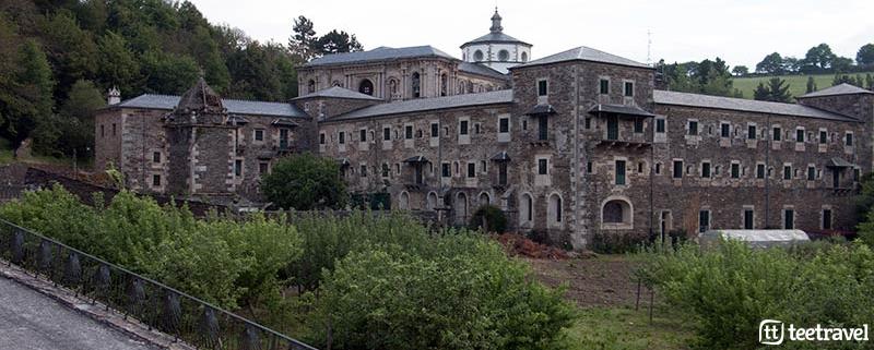 5 monumentos en el Camino - Monasterio de Samos