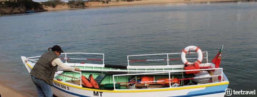 Navegando por el Camino de Santiago - barca de pesca tradicional en la Rota Vicentina