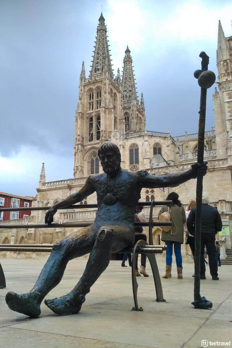 Monumentos a los Peregrinos en el Camino de Santiago Francés - Peregrino de Burgos (Fuente: Wikipedia) Monumentos a los Peregrinos en el Camino de Santiago Francés - Peregrino de Burgo
