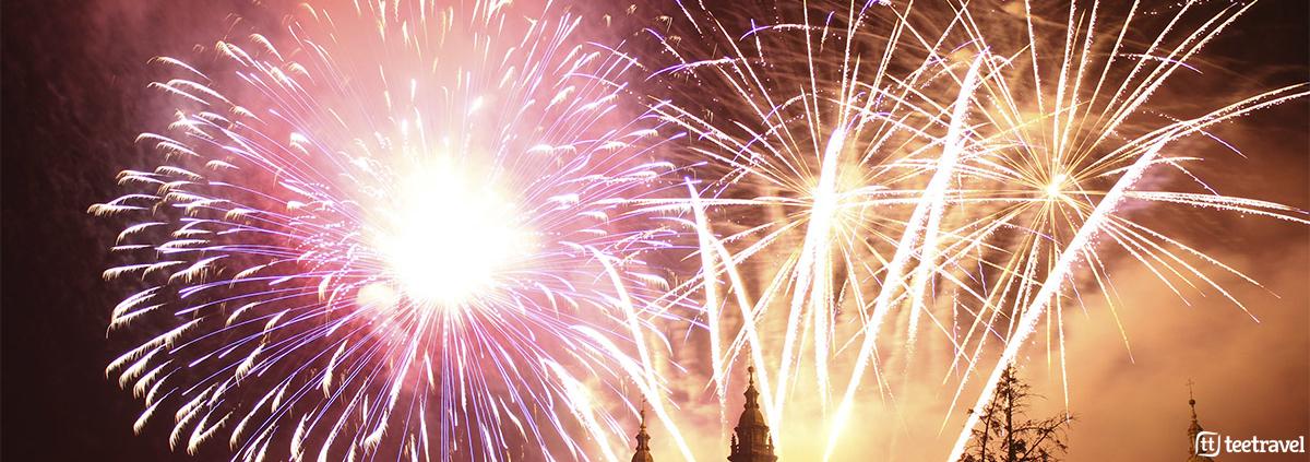 Fiestas en julio en Galicia - Catedral de Santiago - Fuegos artificiales - Día de Galicia