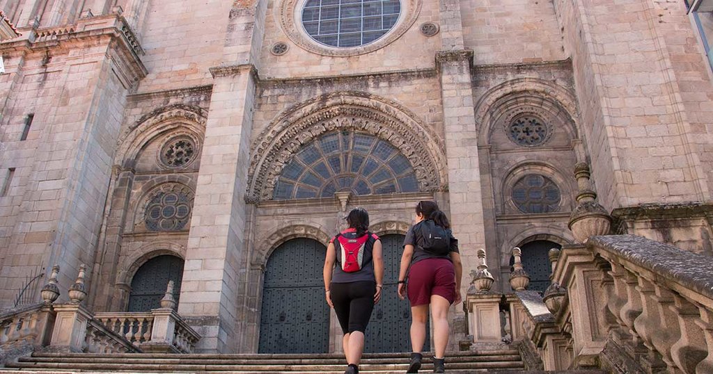 La Vía De La Plata A Pie De Ourense A Santiago Tee Travel