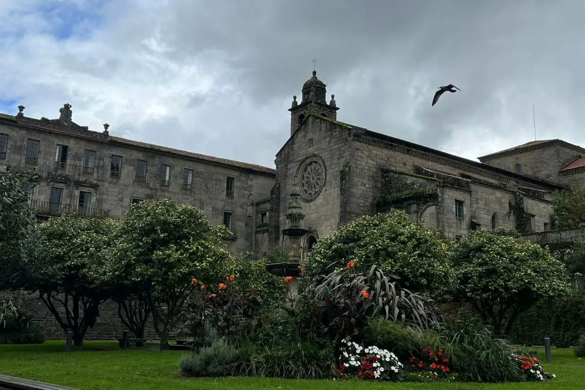 Fachada del Convento de San Francisco en el casco histórico de Pontevedra
