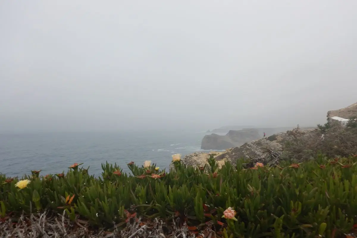 Paisajes de acantilados escarpados